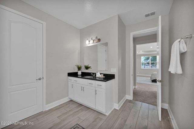4050 COYOTE Court, Middleburg, FL 32068