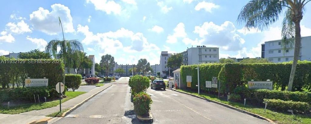 8700 N Sherman Cir. 407, Miramar, FL 33025