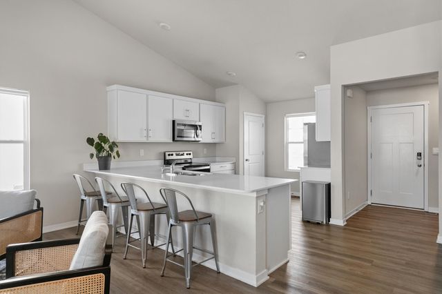 10311 Southerwick Place, Johnston, IA 50131