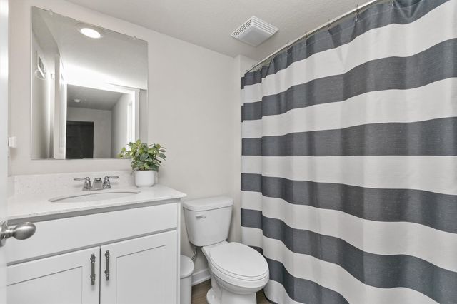 10311 Southerwick Place, Johnston, IA 50131