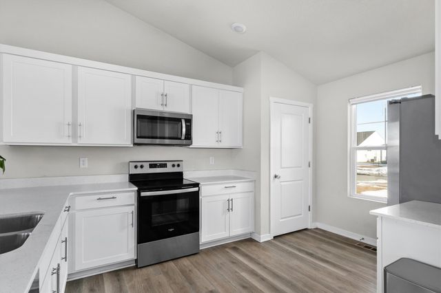 10311 Southerwick Place, Johnston, IA 50131