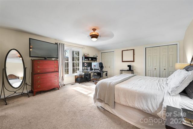 6 Gun Flint Trail, Fletcher, NC 28732