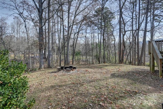 6 Gun Flint Trail, Fletcher, NC 28732