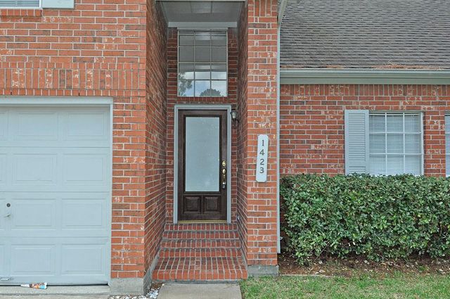 1423 Indian Autumn Tr, Houston, TX 77062