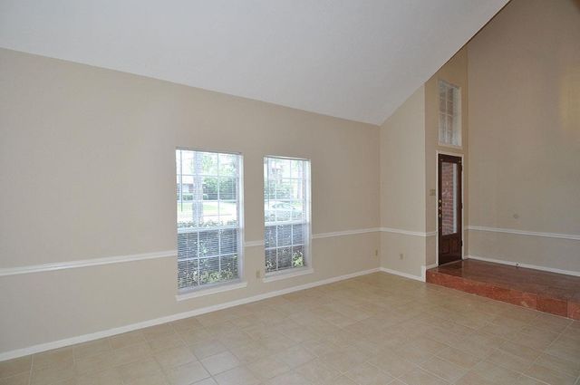 1423 Indian Autumn Tr, Houston, TX 77062