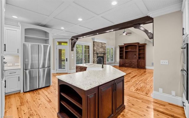 8863 Cravenwood Drive, Oak Ridge, NC 27310