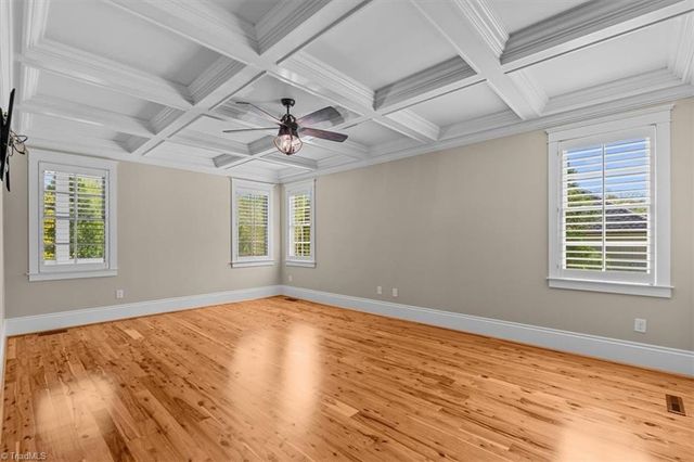 8863 Cravenwood Drive, Oak Ridge, NC 27310