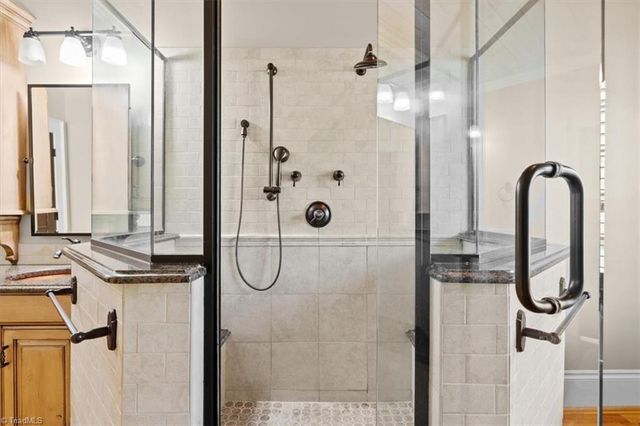 8863 Cravenwood Drive, Oak Ridge, NC 27310
