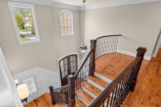 8863 Cravenwood Drive, Oak Ridge, NC 27310
