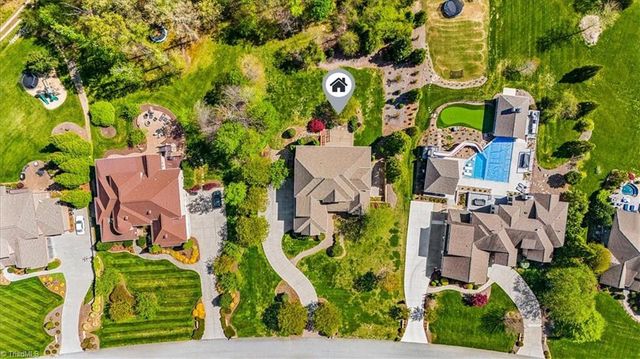 8863 Cravenwood Drive, Oak Ridge, NC 27310