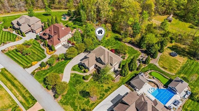 8863 Cravenwood Drive, Oak Ridge, NC 27310