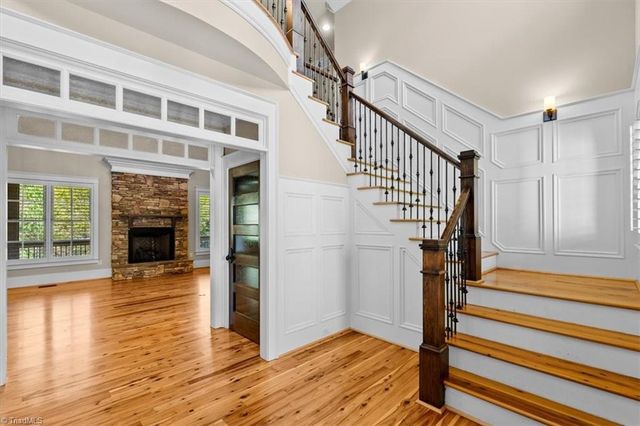 8863 Cravenwood Drive, Oak Ridge, NC 27310