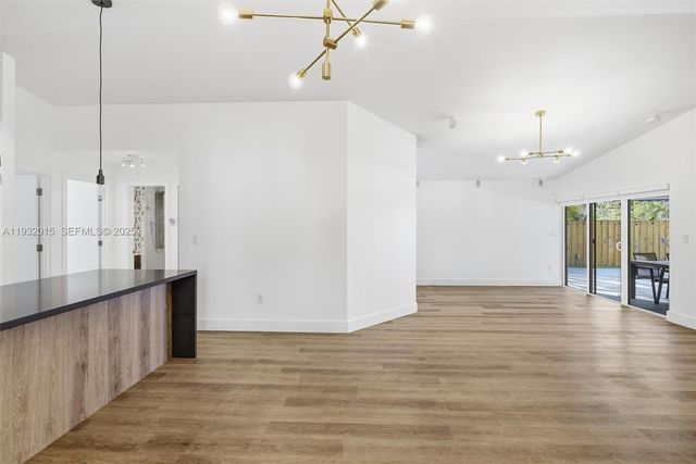 10246 NW 57th Ter 0, Doral, FL 33178