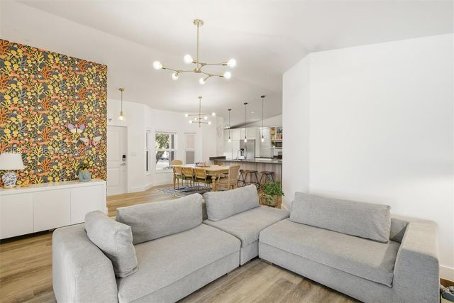 10246 NW 57th Ter 0, Doral, FL 33178