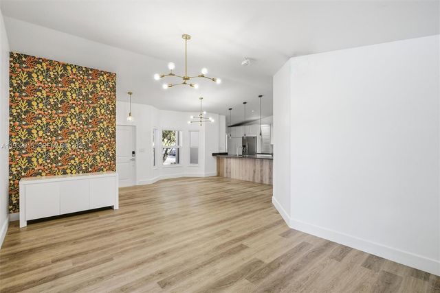 10246 NW 57th Ter 0, Doral, FL 33178