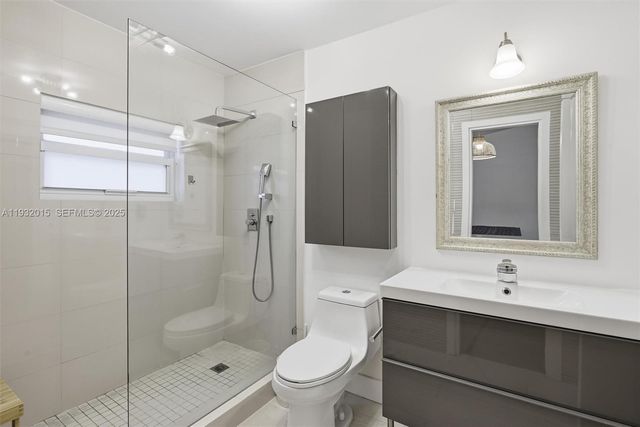 10246 NW 57th Ter 0, Doral, FL 33178