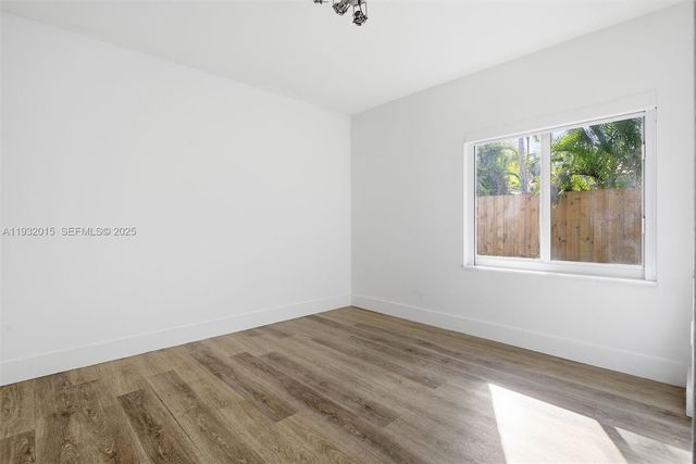 10246 NW 57th Ter 0, Doral, FL 33178