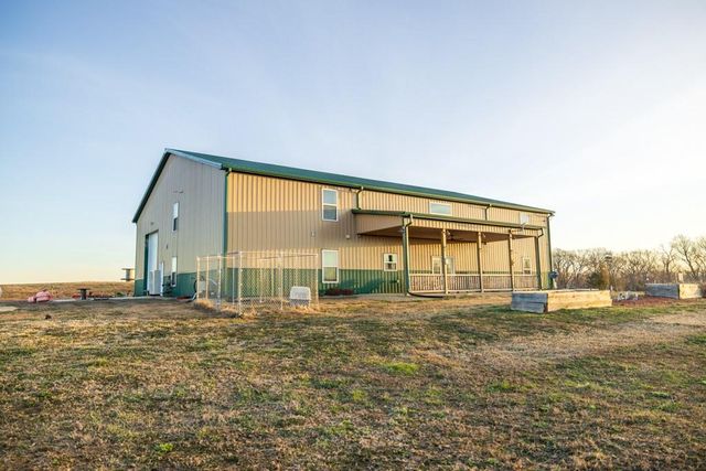 11426 110th Street, Oskaloosa, KS 66066