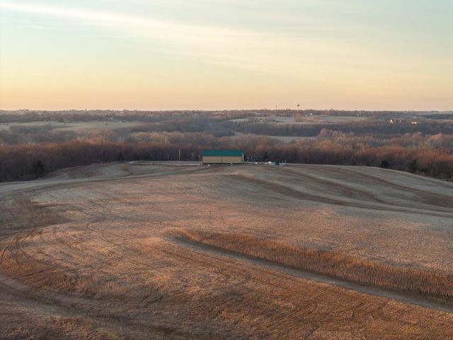 11426 110th Street, Oskaloosa, KS 66066