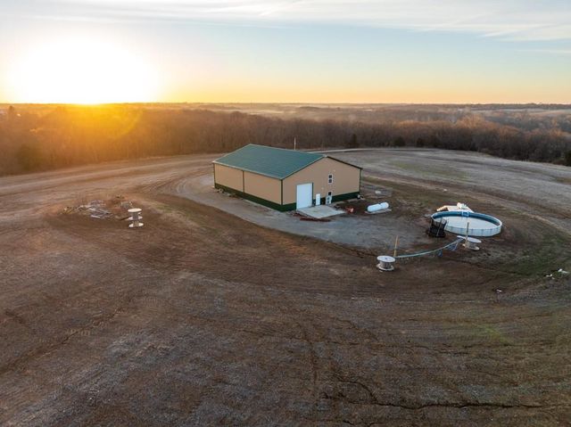 11426 110th Street, Oskaloosa, KS 66066