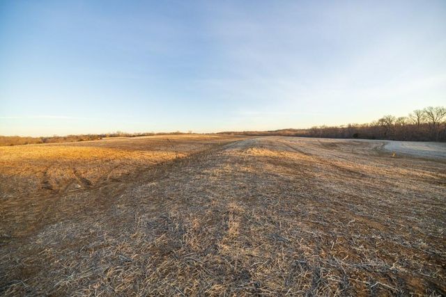 11426 110th Street, Oskaloosa, KS 66066