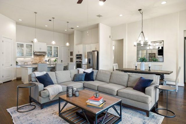 207 San Siro CV, Austin, TX 78738