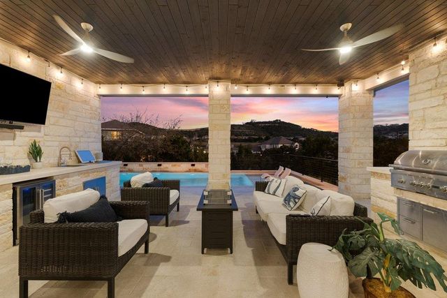 207 San Siro CV, Austin, TX 78738