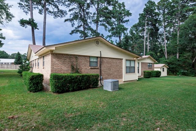 907 Tanglewood Drive, Hope, AR 71801