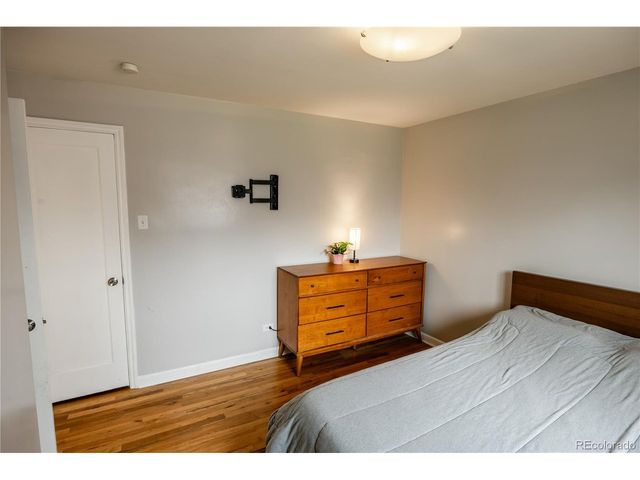 3270 Newport St, Denver, CO 80207