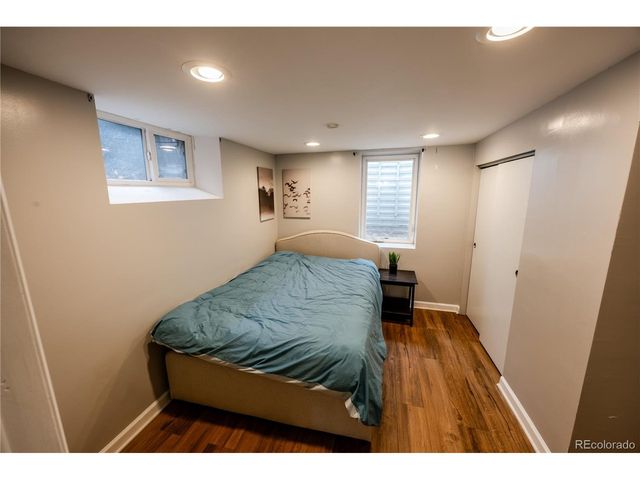 3270 Newport St, Denver, CO 80207