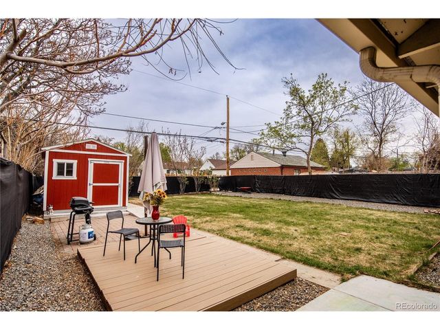 3270 Newport St, Denver, CO 80207
