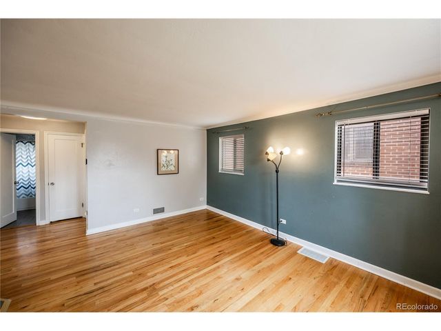 3270 Newport St, Denver, CO 80207