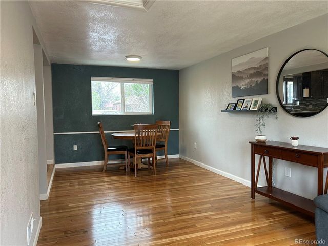 3270 Newport St, Denver, CO 80207