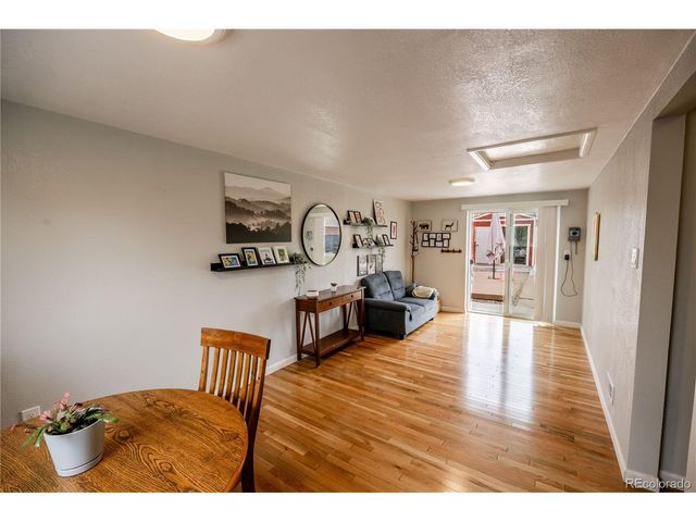 3270 Newport St, Denver, CO 80207