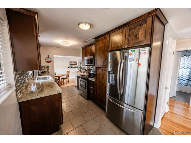 3270 Newport St, Denver, CO 80207