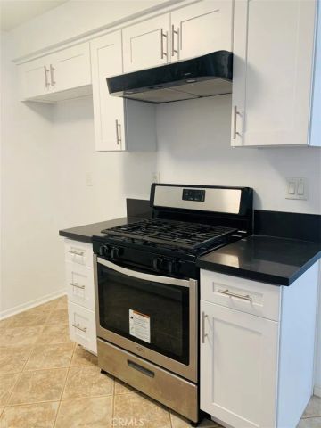 410 21st Street B, Huntington Beach, CA 92648