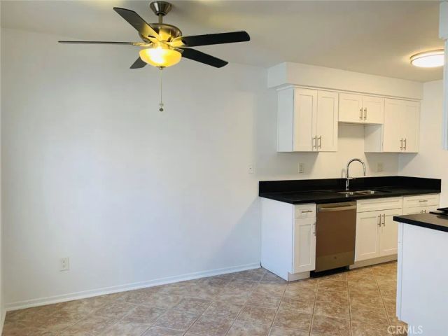 410 21st Street B, Huntington Beach, CA 92648