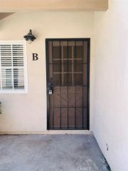 410 21st Street B, Huntington Beach, CA 92648