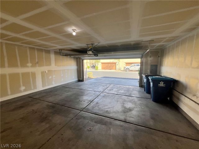 4645 Pencester Street, Las Vegas, NV 89115