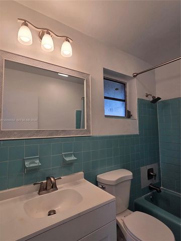 400 NE 142nd St, North Miami, FL 33161