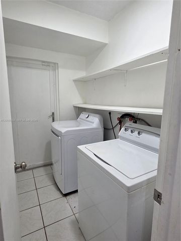 400 NE 142nd St, North Miami, FL 33161