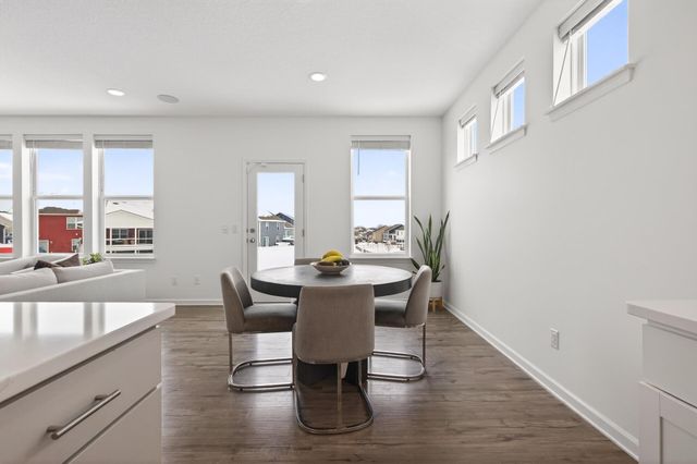 20598 Greenwood Avenue, Lakeville, MN 55044