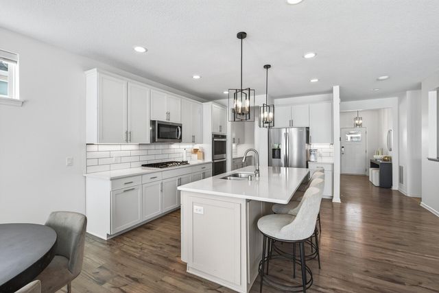 20598 Greenwood Avenue, Lakeville, MN 55044