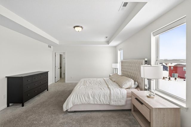 20598 Greenwood Avenue, Lakeville, MN 55044