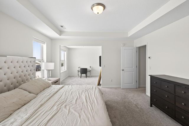 20598 Greenwood Avenue, Lakeville, MN 55044