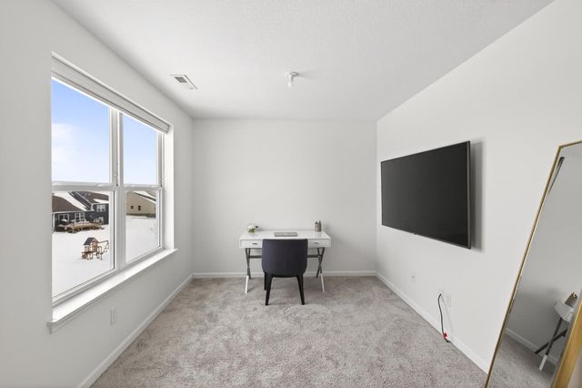 20598 Greenwood Avenue, Lakeville, MN 55044