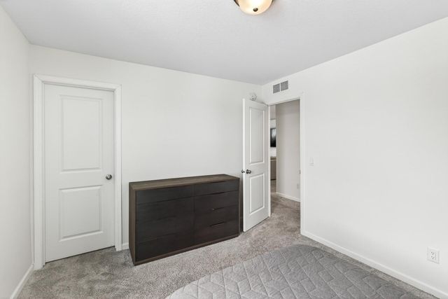 20598 Greenwood Avenue, Lakeville, MN 55044