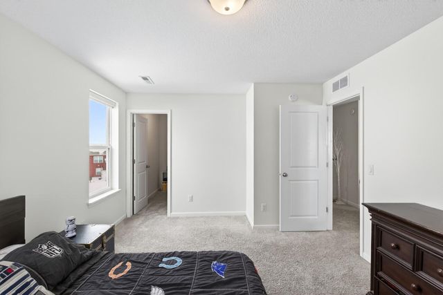 20598 Greenwood Avenue, Lakeville, MN 55044