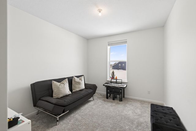 20598 Greenwood Avenue, Lakeville, MN 55044