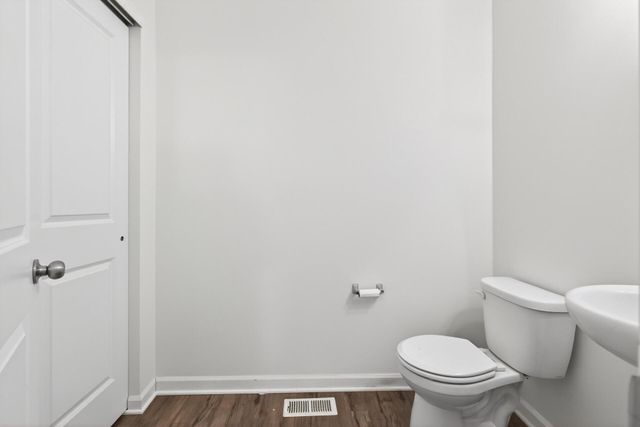 20598 Greenwood Avenue, Lakeville, MN 55044